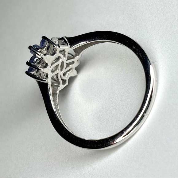 “Twinkling Beyond” Truly Divine Tanzanite Ring! 💎 - SIZE (8) - Picture 7 of 9